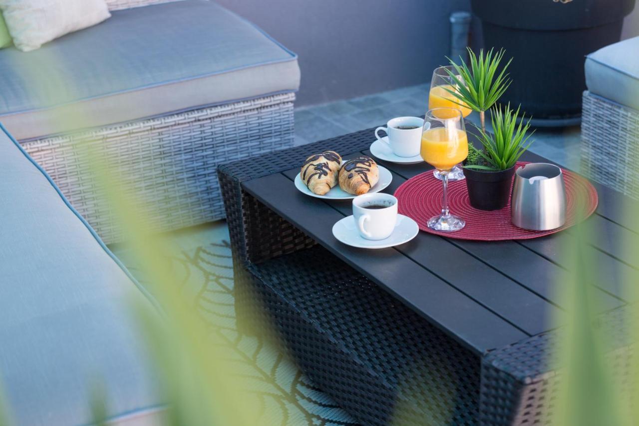 Apartments Lidija - Sea View Apartment With Exclusive Right Of Using Hot Tub Or Split Level Apartment With Exclusive Right Of Using Pool โปดสตรานา ภายนอก รูปภาพ