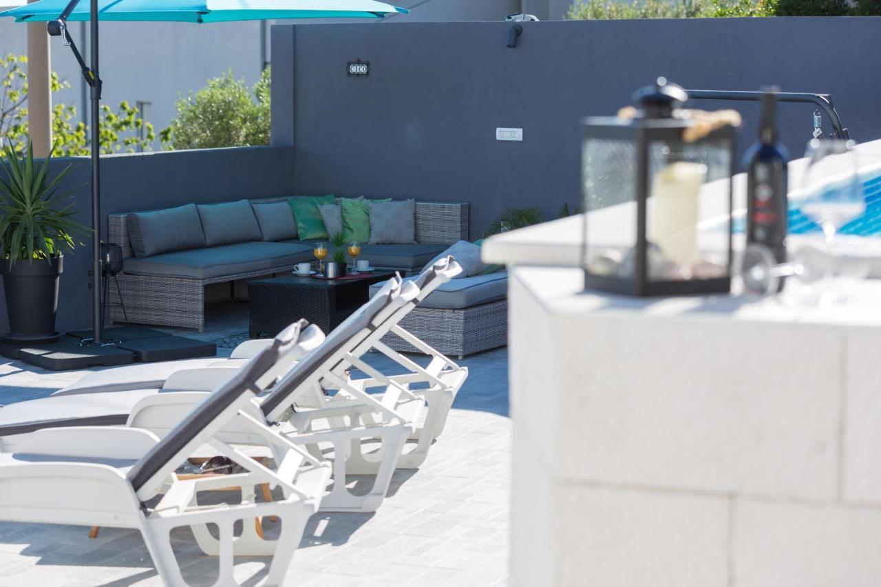 Apartments Lidija - Sea View Apartment With Exclusive Right Of Using Hot Tub Or Split Level Apartment With Exclusive Right Of Using Pool โปดสตรานา ภายนอก รูปภาพ