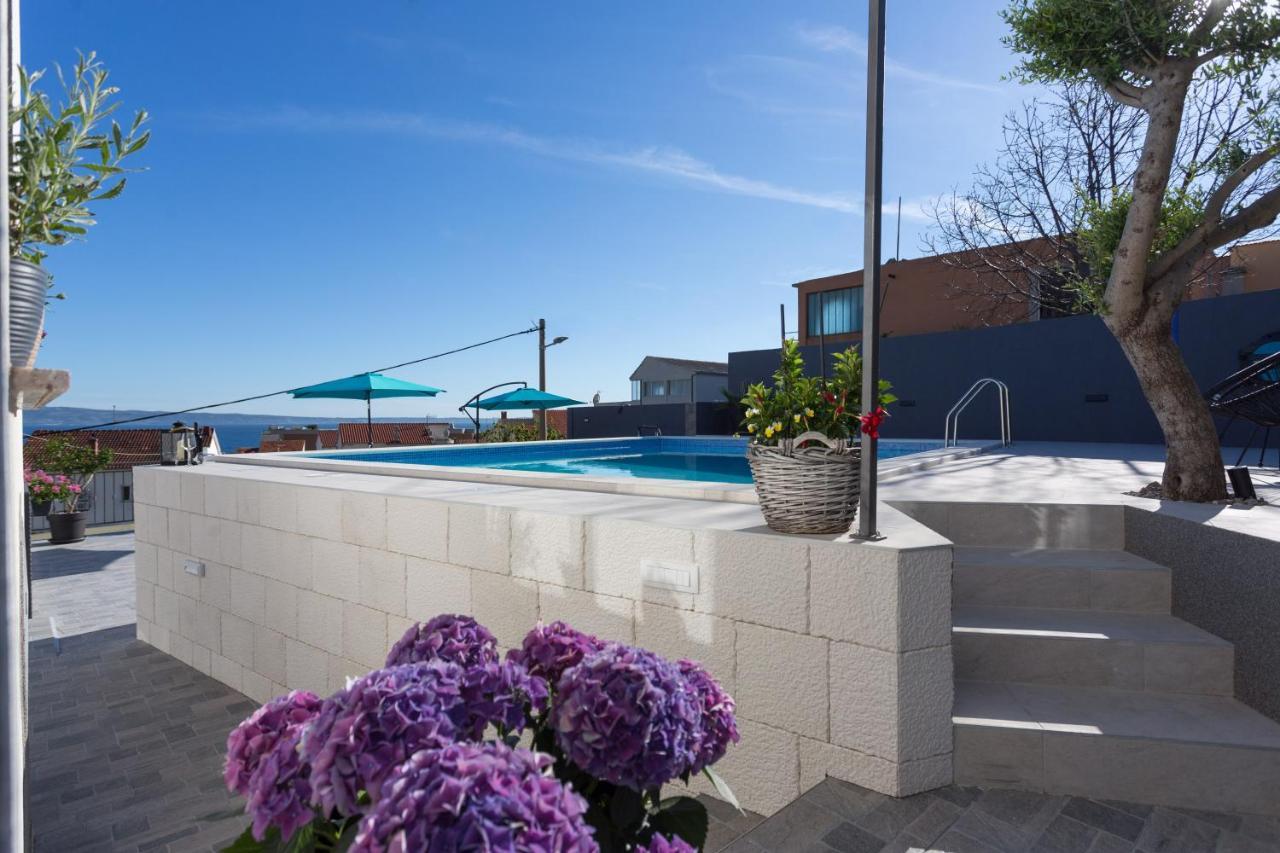 Apartments Lidija - Sea View Apartment With Exclusive Right Of Using Hot Tub Or Split Level Apartment With Exclusive Right Of Using Pool โปดสตรานา ภายนอก รูปภาพ