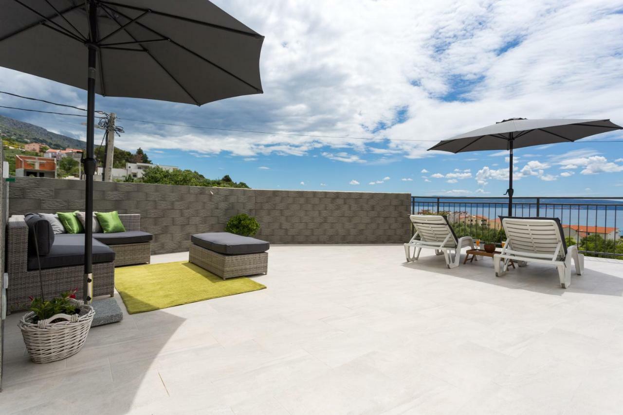 Apartments Lidija - Sea View Apartment With Exclusive Right Of Using Hot Tub Or Split Level Apartment With Exclusive Right Of Using Pool โปดสตรานา ภายนอก รูปภาพ