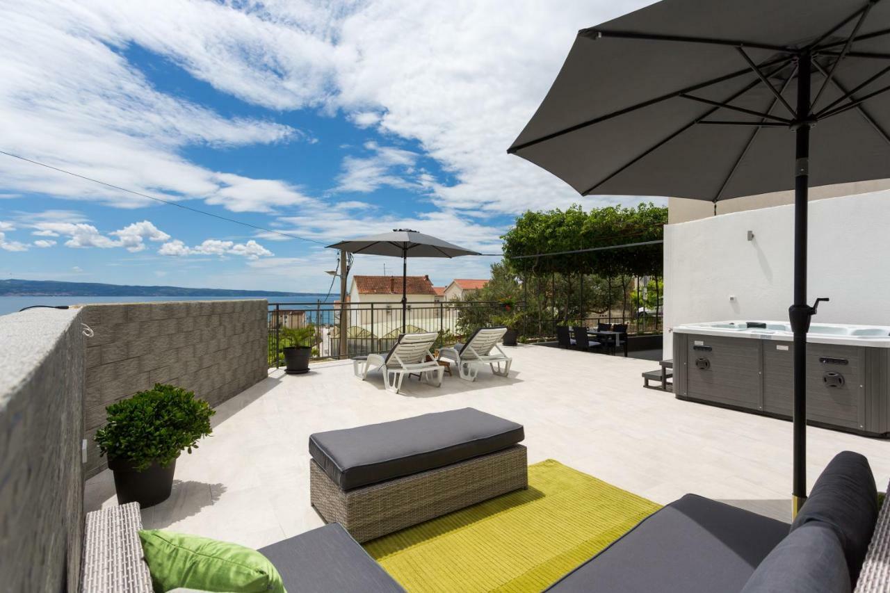 Apartments Lidija - Sea View Apartment With Exclusive Right Of Using Hot Tub Or Split Level Apartment With Exclusive Right Of Using Pool โปดสตรานา ภายนอก รูปภาพ